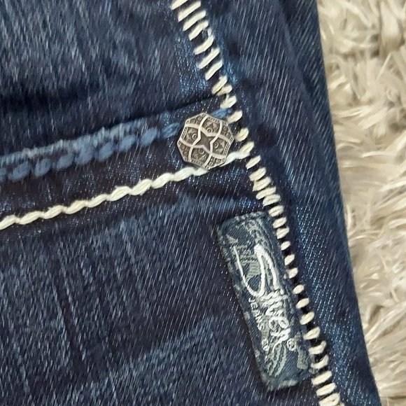 SILVER JEANS BERKLEY STRAIGHT LEG DARK WASH JEANS (29W/32L) - Picture 12 of 14